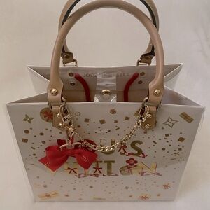 Louis Vuitton Limited Edition Holiday Tote